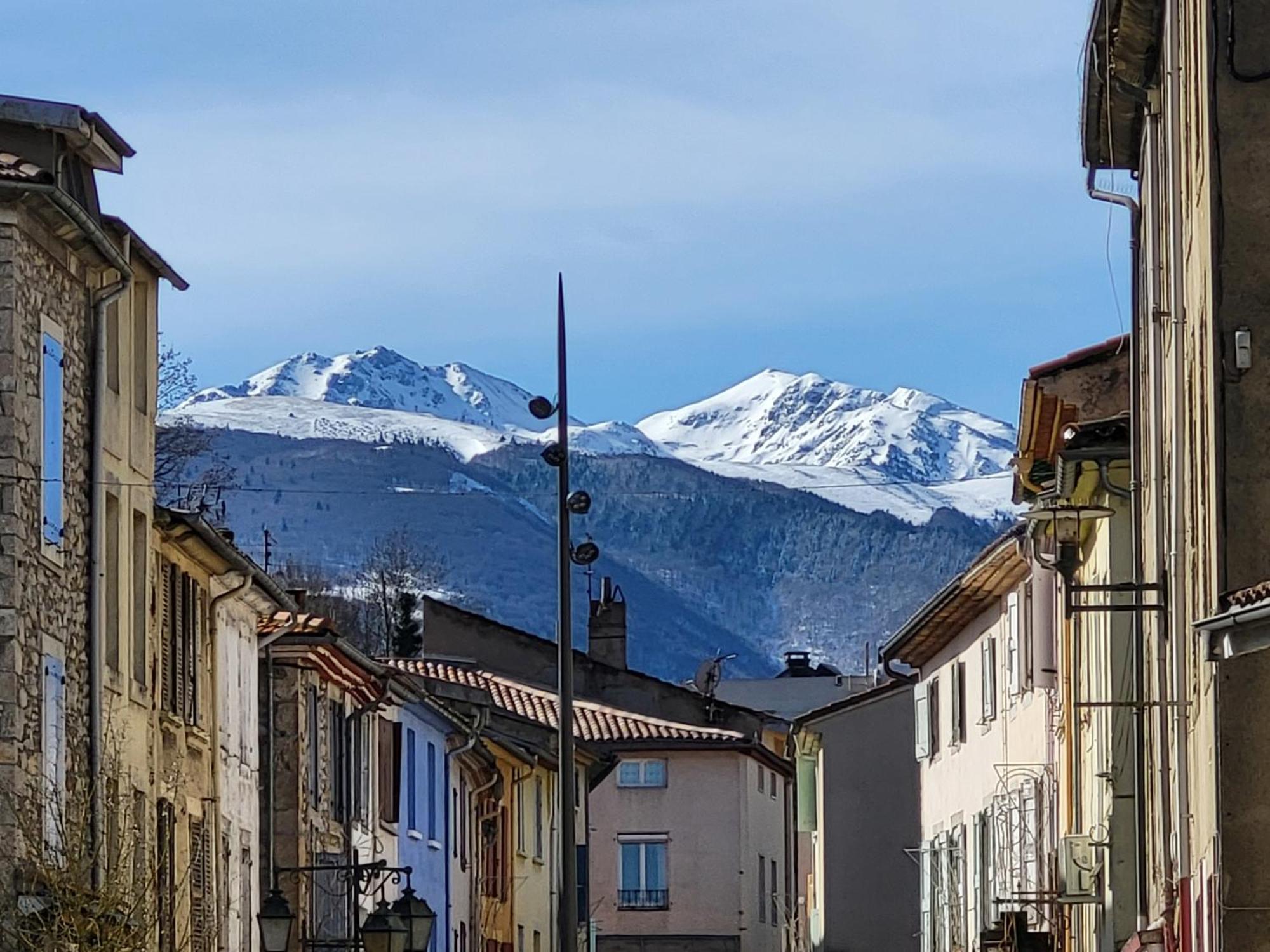 Le Gargantua Bed & Breakfast Lavelanet Bagian luar foto