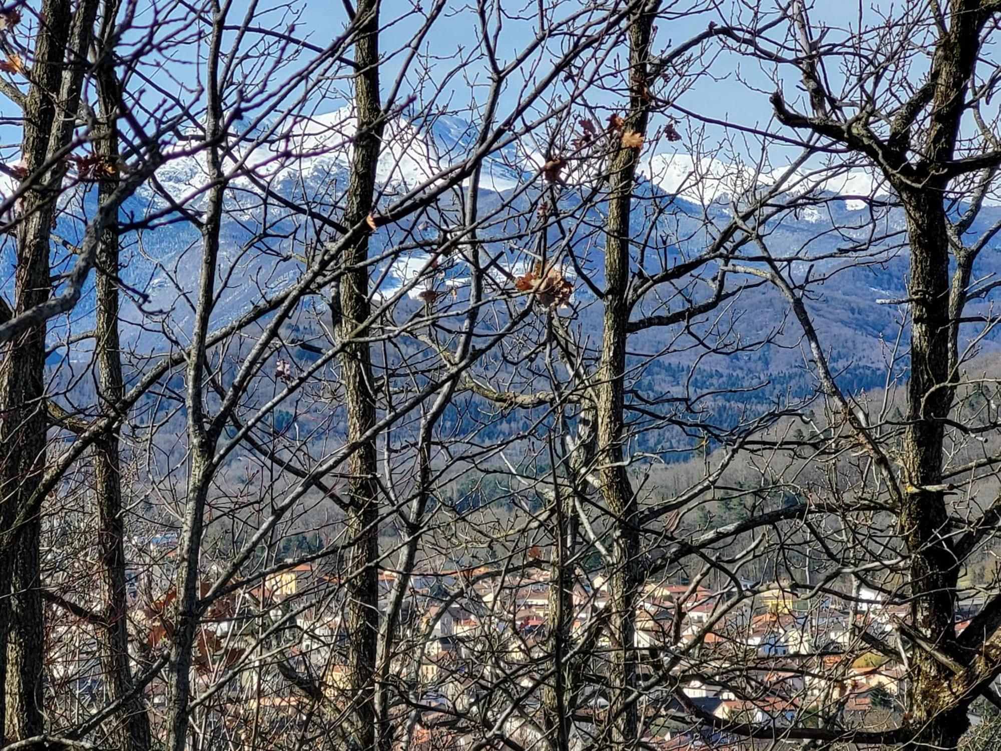 Le Gargantua Bed & Breakfast Lavelanet Bagian luar foto