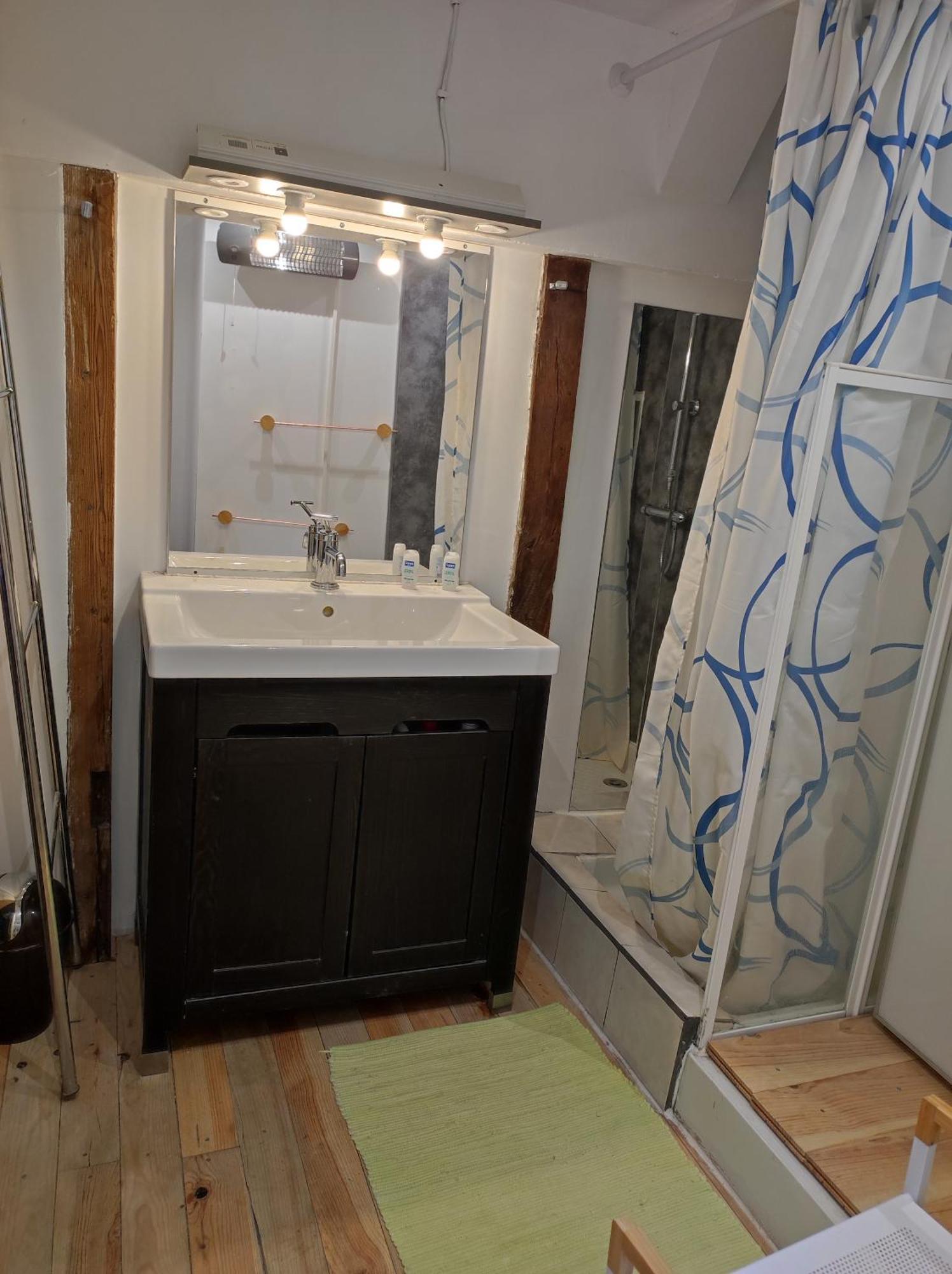Le Gargantua Bed & Breakfast Lavelanet Bagian luar foto